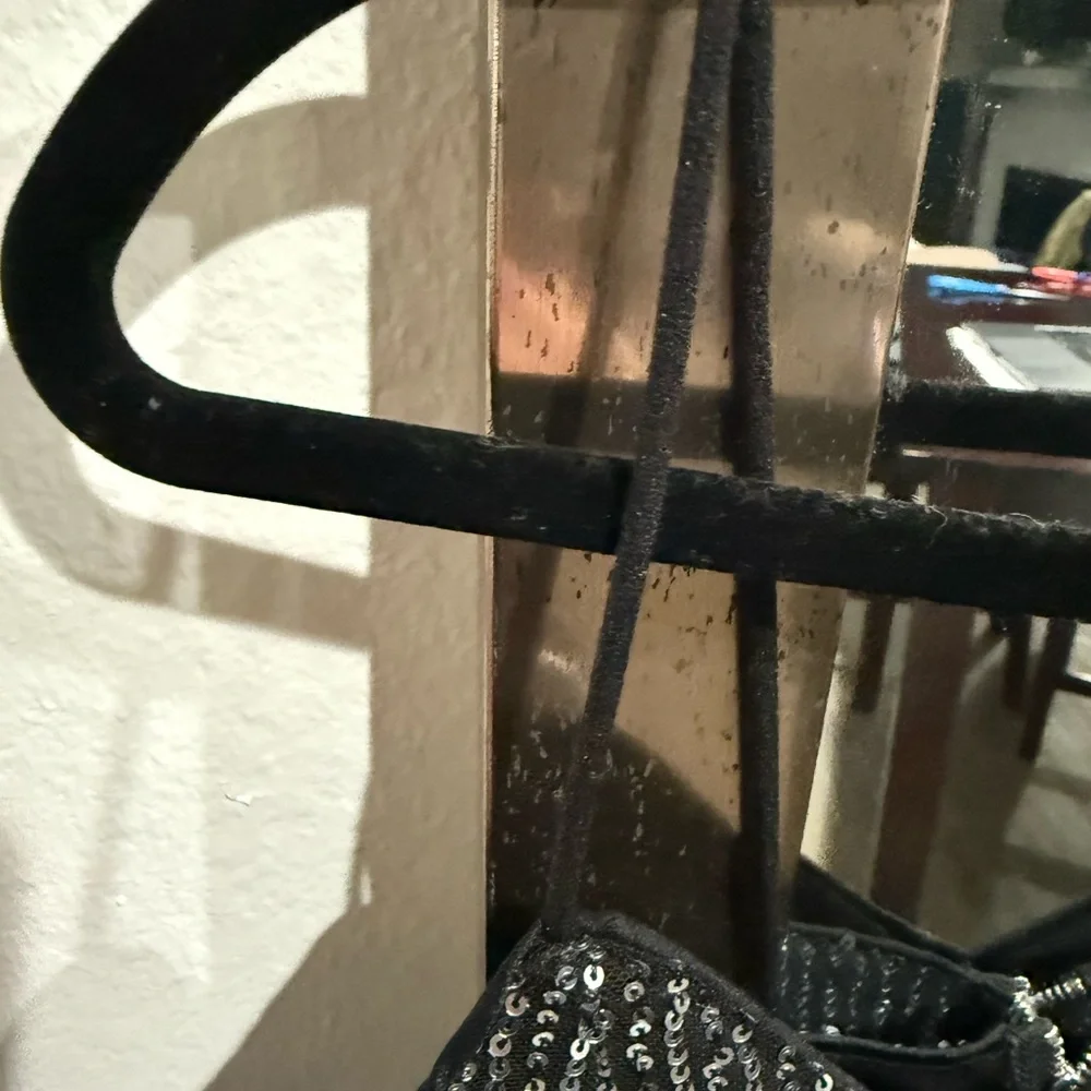 SHEIN Black and Silver Sequin Crop Camisole NWOT - Picture 4 of 7